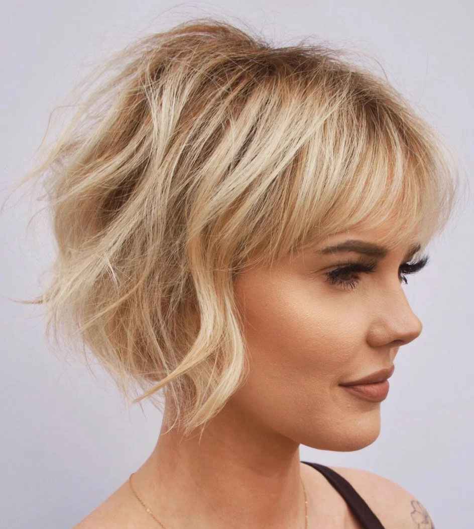 Trendy Short Hair Styles for 2024: Your Complete Guide - 4