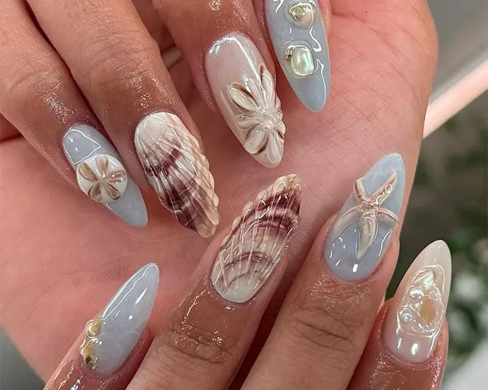 9 Trendy and Charming Holiday Nails Ideas You’ll Love This Season - 1