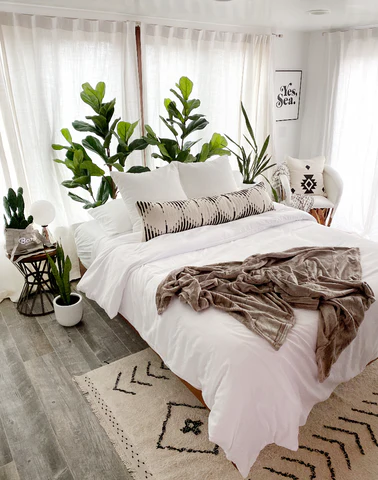 11 Genius Small Bedroom Ideas to Make Your Space Feel Bigger, Cozier, and More Stylish - 10